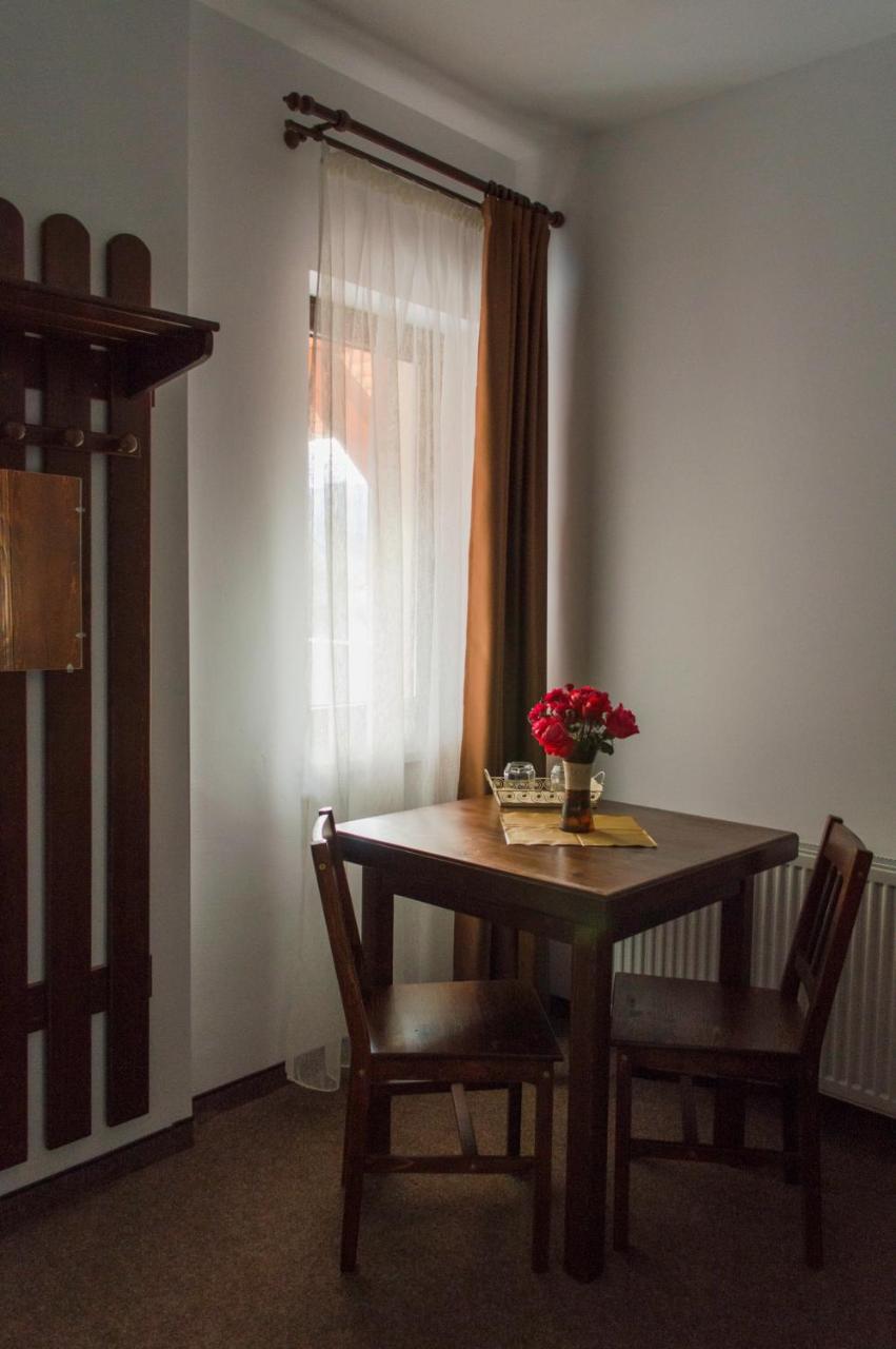 Pensiune Casa Ampeia Alba Iulia Exterior foto
